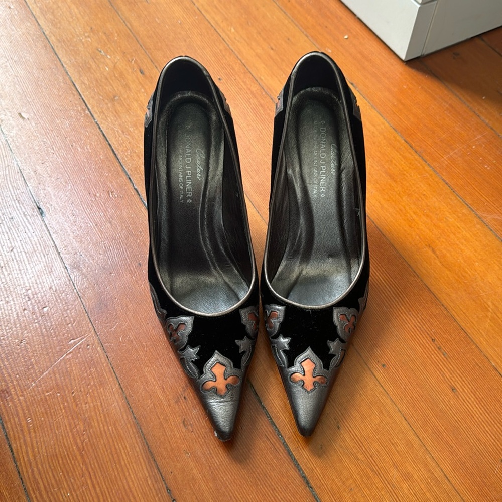 Donald J Pliner Couture Western heels black velvet and leather GORGEOUS rare